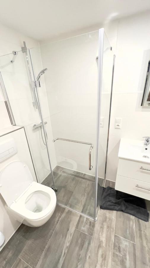 Geraeumiges City-Apartment Mit 2 Badezimmer Und Parkplaetzen D46-Og Ольденбург Экстерьер фото