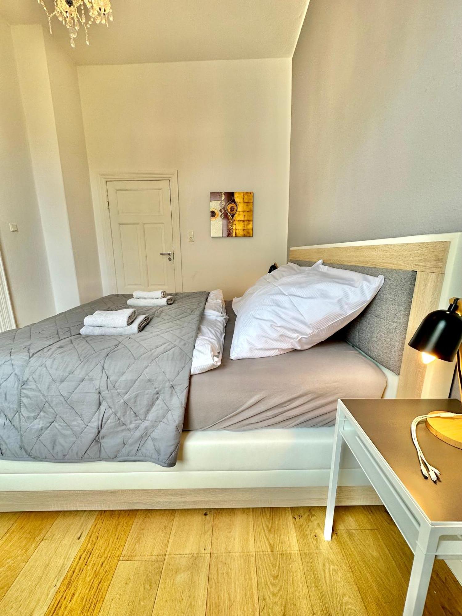 Geraeumiges City-Apartment Mit 2 Badezimmer Und Parkplaetzen D46-Og Ольденбург Экстерьер фото